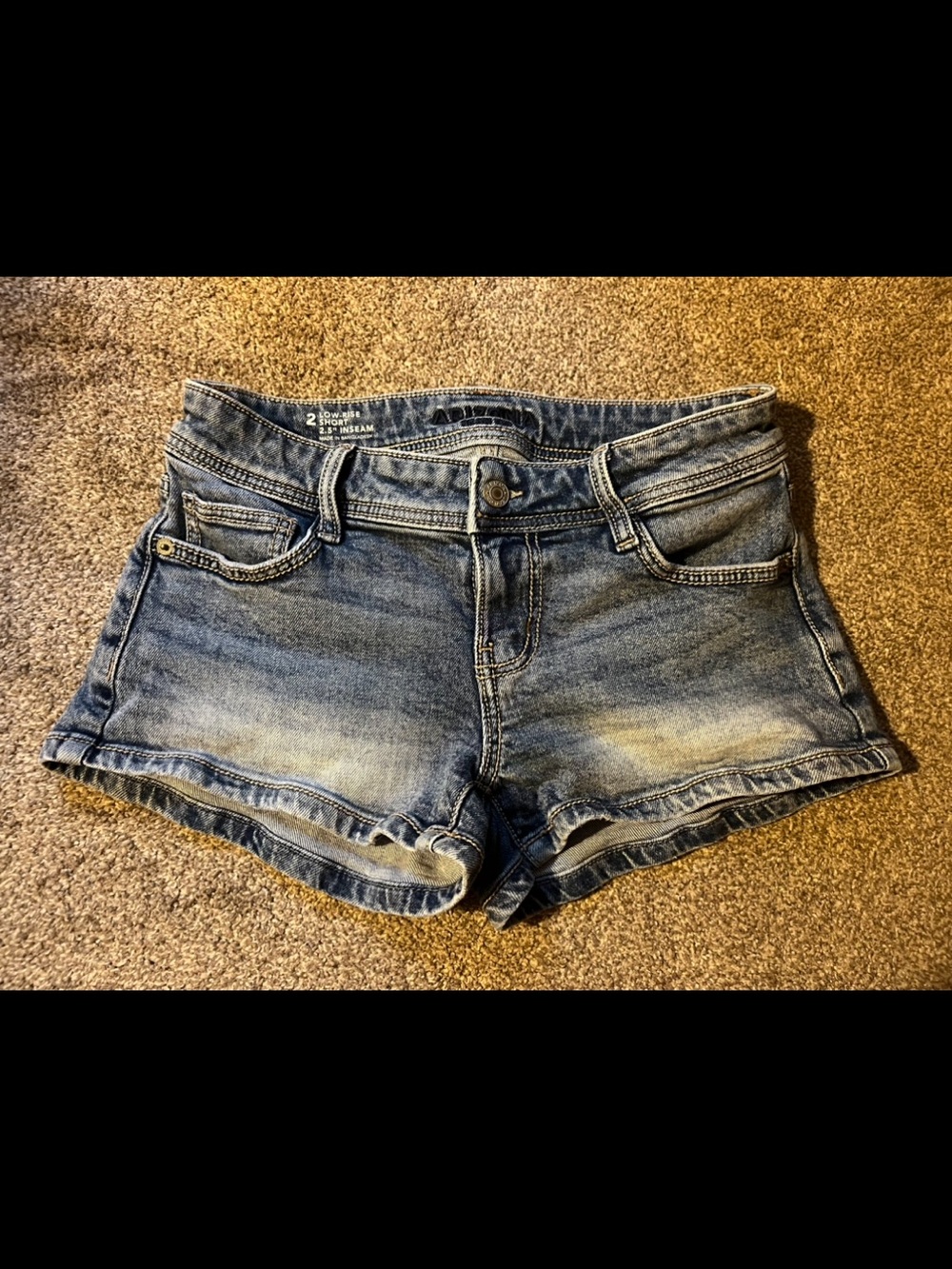 Arizona Jean Company Faded Blue Denim Short Shorts